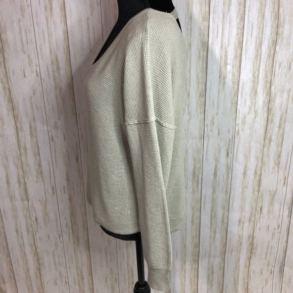 Hippie Rose color sage size medium sweater - Picture 3 of 12